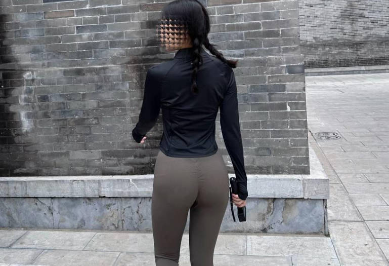 海角社区.抓住机会开发了堂姐的处女地爆操了堂姐屁眼两次