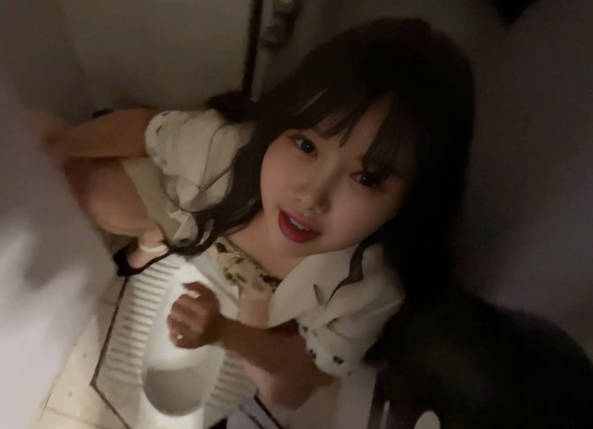 海角社区.公司厕所操了小舅妈